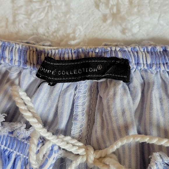 Couple Collection off the shoulder blouse - Picture 2 of 5